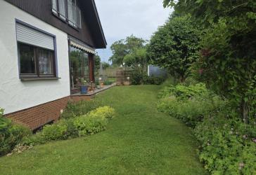 Haus, trennbar in 2-3 Wohnbereiche, mit Garage, ideal für Großfamilie