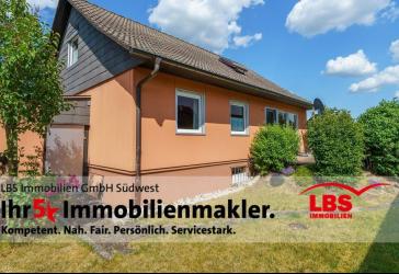 Charmantes Einfamilienhaus mit großem Garten in Mühlhausen-Ehingen