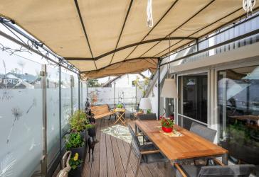 AIGNER - Moderne, sonnige 3-Zimmer-Dachterrassenwohnung mit barrierefreiem Zugang und zwei Bädern