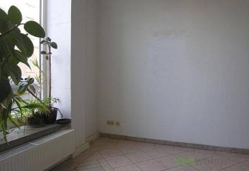 (12403_02) MGN: kleines Büro bzw. Ladengeschäft mit großem Schaufenster direkt in der City