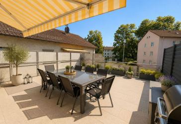 Große Wohnung mit knapp 40m² Sonnenterrasse!