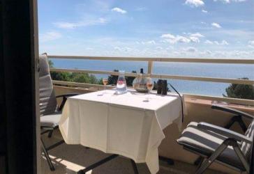 - RESERVIERT - Attraktive Ferienwohnung mit direkten Meerblick