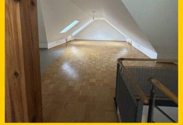 TOP 2-Raum Maisonette-Wohnung im Zentrum - AB SOFORT - Parkett - DG