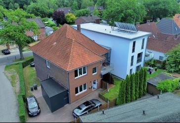 Frisch renovierte 4-Zimmer-Erdgeschosswohnung mit eigenem Garten in Bürgerfelde