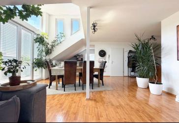 Lichtdurchflutetes Wohnerlebnis in 78628 Rottweil - Attraktive 4,5-Zimmer-Dachgeschosswohnung