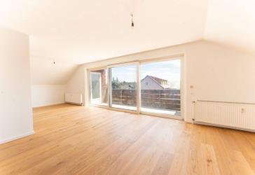 Frisch renovierte und sehr gepflegte 3-Zimmer-Wohnung mit Südbalkon