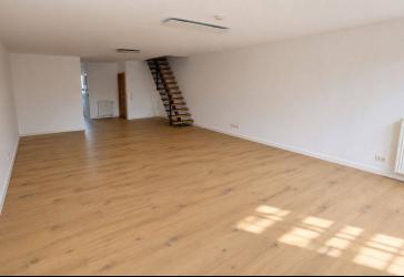 Großzügige 125 m² Maisonette im Bauhausstil - Loggia mit Weitblick - bezugsfrei ab sofort
