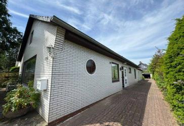 Das Haus der vielen Möglichkeiten! EFH plus Anbau, Werkstatt und Garage!