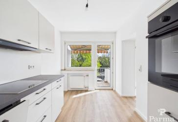 Lichtdurchflutete 3-Zimmer Wohnung mit Balkon