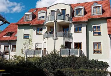 Provisionsfrei: Schöne 2-Zi-ETW mit zusätzlichem Studio und TG-Stellplatz in ER-Tennenlohe