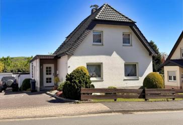 Hiddenhausen - Gemütliches EFH mit üppigem Garten