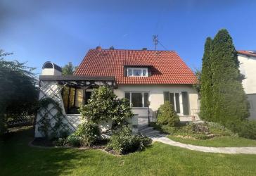 Zweifamilienhaus auf 819 qm Traumgrundstück