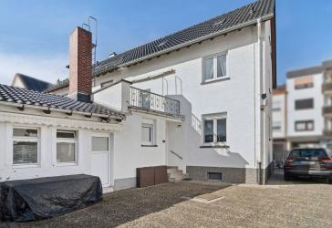 Familienfreundliches Einfamilienhaus mit großem Garten in zentraler Lage von Mörfelden-Walldorf