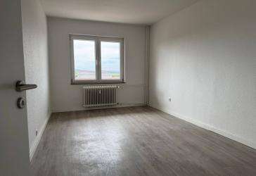 Helle 2-Zimmer-Wohnung mit Balkon & Weitblick im 6. OG – ruhige Lage in Mettmann
