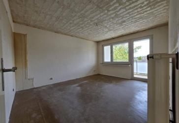 **Provisionfrei ** Helle Etagenwohnung zum Verwirklichen in Essen-Bergerhausen