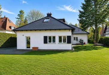 Historisches Anwesen auf 1.188 m² Grundstück - 323 m² Wohnfläche & sofort bezugsfrei