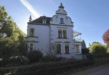 Repräsentative Villa in parkähnlicher Innenstadtlage
