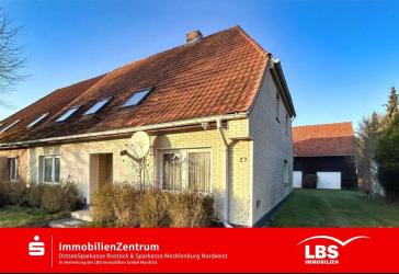 Naturidyll mit großem Grundstück & Teich