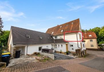 2-Zimmer-Eigentumswohnung in kernsaniertem Mehrfamilienhaus in Kämpfelbach / Ersingen