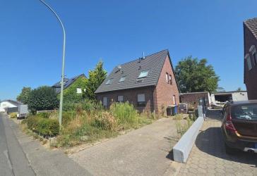Provisionsfrei: Ein-/Zweifamilienhaus mit großem Grundstück in Niederkrüchten