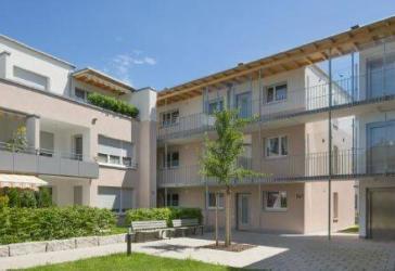 Betreutes Wohnen_ ab 60 Jahren: 3-Zimmer im Erdgeschoss mit Terrasse und Gartenanteil
