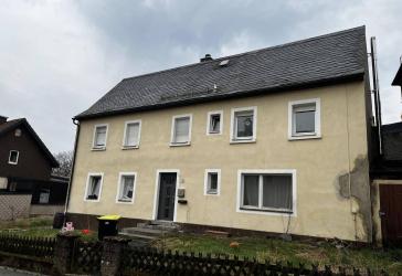 Provisionsfrei - Charmantes Haus in Geroldsgrün mit großem Grundstück