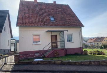 Ein- Zweifamilienhaus mit Wintergarten in ruhiger Lage