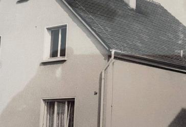 Großzügiges Wohnhaus mit Innenhof, Garagen & vielseitigem Nutzungspotential, Sankt Leon-Rot Ortsteil Rot