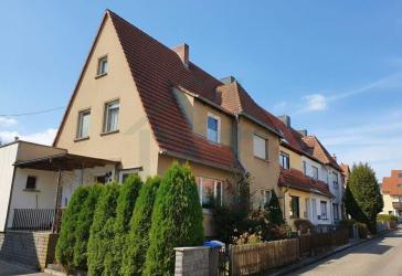Reihenendhaus mit 101 m² Wohnfläche und 401 m² Grundstück in zentraler Lage von Kahla