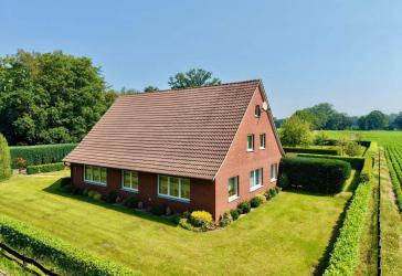 Wohnen im Grünen - Natur und vielfältige Möglichkeiten - Einfamilienhaus in Alleinlage von Osterwald