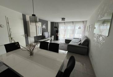 Privatverkauf - Einfamilienhaus mit Wintergarten, PV-Anlage & zwei Garagen in Kerpen-Sindorf