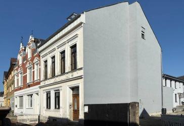 Entdecken Sie dieses Potenzial! Großes Bürgerhaus mit einer weiteren Wohnung.