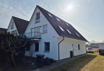 große Wohnung im Erdgeschoß