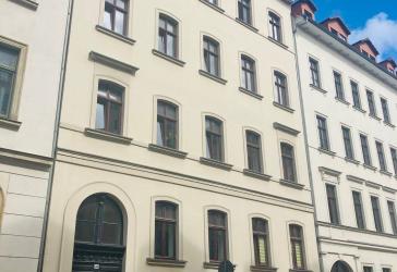 Moderne lichtdurchflutete möblierte Eigentumswohnung, zwei Zimmer, mit Balkon - im Herzen von Leipzig zu verkaufen! OHNE Provision!