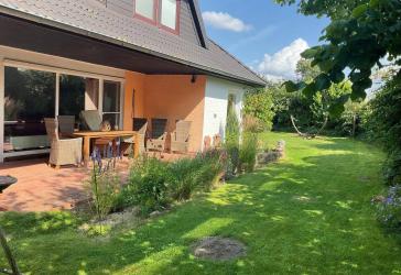 Zweifamilienhaus in Bargfeld-Stegen