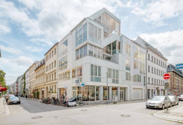 Extravagantes Townhouse mit Garage im begehrten Scheunenviertel