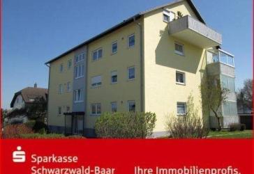 Großzügige 4,5-Zimmer-Wohnung mit Garage und überdachtem Balkon