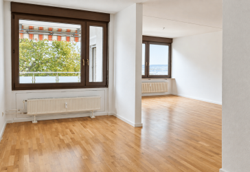 Helle 3,5-Zimmer-Wohnung mit Westbalkon, Weitblick, neuer Einbauküche und Tiefgarage