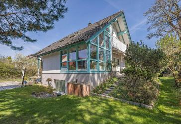 Architektenhaus mit Indoorpool, Sauna und Kamin