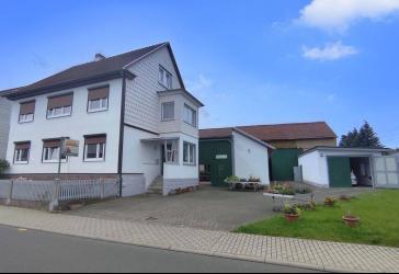 Selbstversorger aufgepasst- Bauernhof mit 6.010 m² Grundstück, Scheune, Wohnhaus mit 2 Wohneinheiten