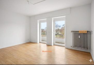IMMORath.de - Bezugsfreie 4-Zimmer-Wohnung mit TG-Stellplatz