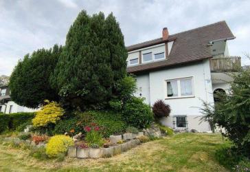Freistehendes Zweifamilienhaus in Altenstadt zu verkaufen