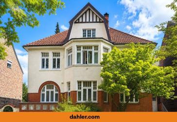 Repräsentative Hochparterre Etage zur gewerblichen oder privaten Nutzung