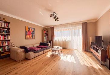 Hochwertig modernisierte 4-Zimmer-Wohnung in ruhiger und idyllischer Lage von Wiesbaden-Schierstein