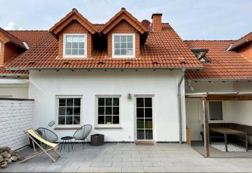 Attraktives Reihenmittelhaus in Geseke! Klimaanlage, Garage und vieles mehr