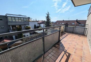 3 Zimmer, 2 Balkone, 1 Tiefgaragenplatz: 3 - 2 - 1 deins!