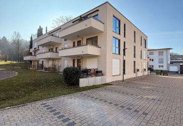Helle 2-Zimmer-Wohnung mit Balkon in ruhiger Lage in Lahr/Schwarzwald (140/E16)