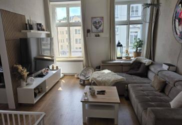 Stilvoll wohnen mit Altbaucharme in Wuppertal-Elberfeld: 3 bis 4-Zimmer-Wohnung im denkmalgeschützten Jugendstilhaus