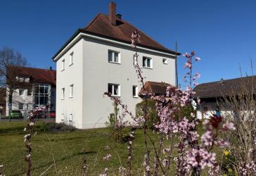 'Seltene Gelegenheit in zentraler Lage! EFH mit großem Grundstück und vielseitigem Potenzial'
