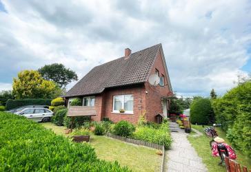Älteres Einfamilienhaus in guter Lage von Sögel